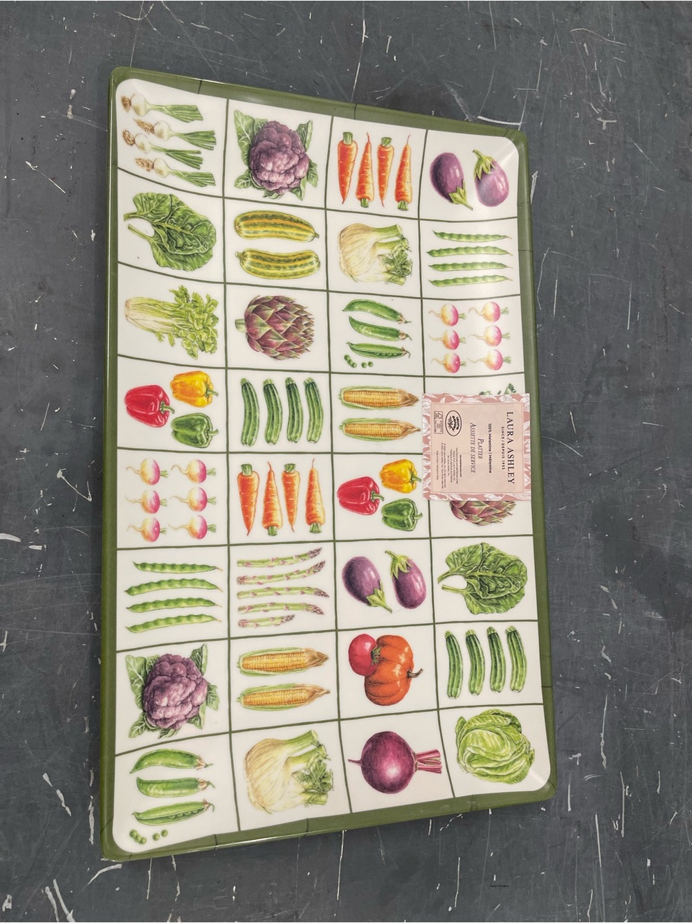 Laura Ashley Home oversize melamine serving platter - vegetables design - NEW - Picture 3 of 5